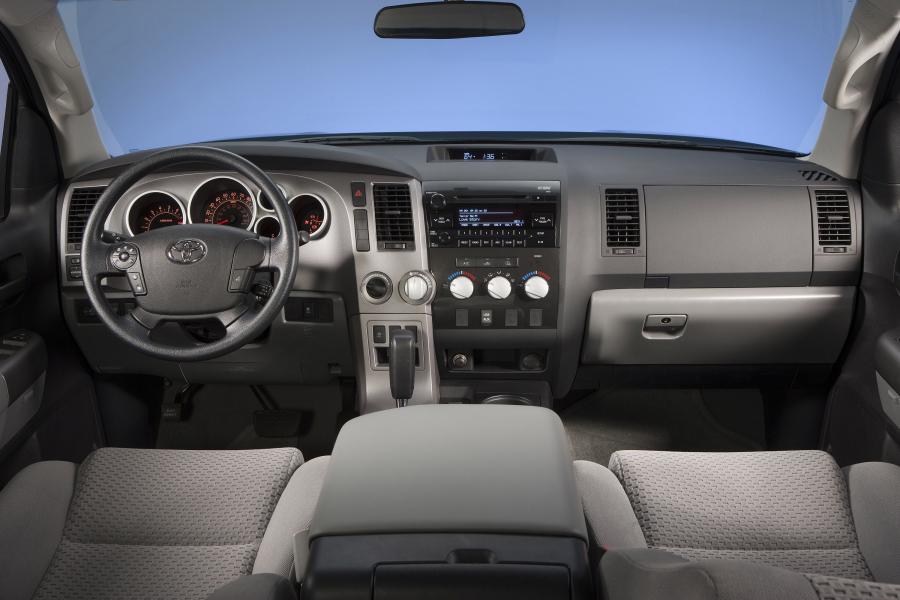  Toyota Tundra Double Cab 2010 года  (фото 9 из 30)